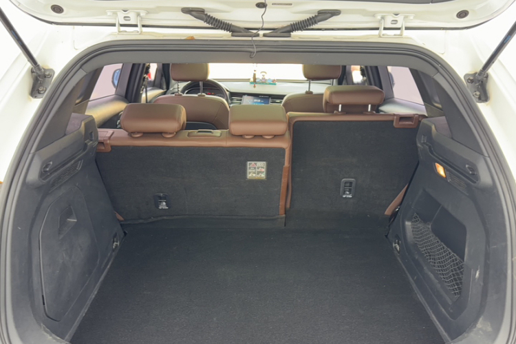 哈弗H6 2017款 蓝标 2.0T 自动两驱智尚型局部细节23