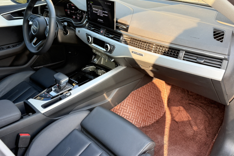 奥迪A5 2022款 Sportback 40 TFSI quattro 豪华动感型中控内饰7008