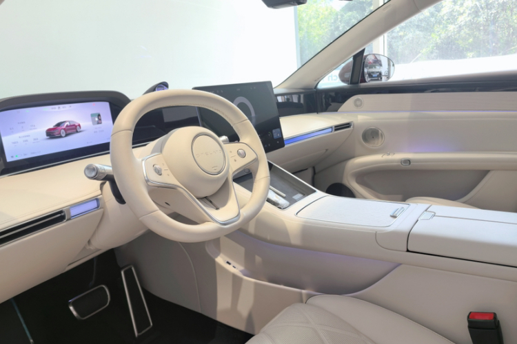 鸿蒙智行 享界S9 2024款 纯电 Ultra 四驱旗舰版中控内饰7007