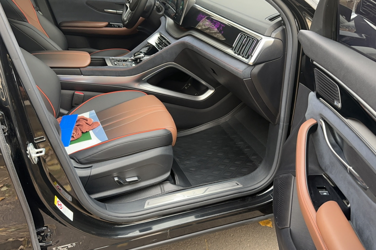 比亚迪 宋PLUS 2020款 1.5T 自动旗舰PLUS局部细节9003