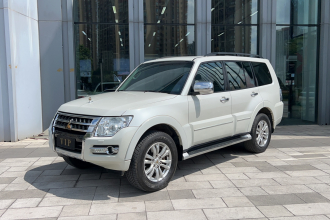 三菱 帕杰罗（平行进口）