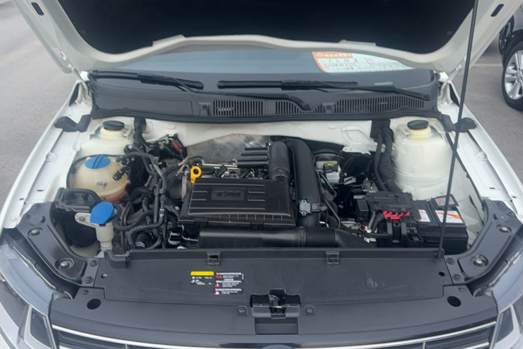 大众 朗逸 2017款 230TSI DSG舒适版局部细节9001