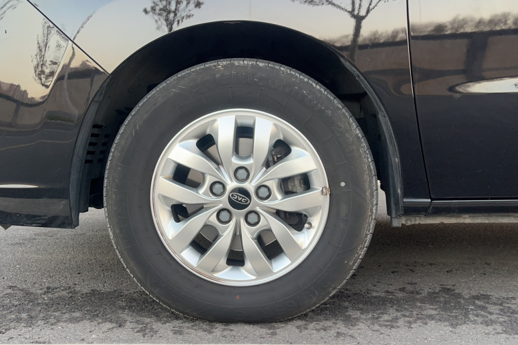 江淮瑞风 瑞风M4 2022款 2.0TGDI 自动商旅版车身外观6007