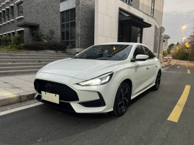 名爵 MG5 2021款 改款 300TGI DCT青奢豪享版