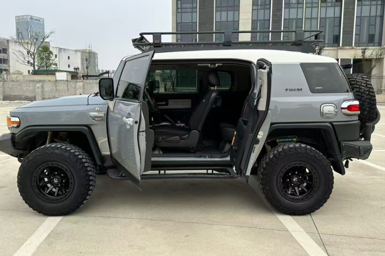 丰田 FJ酷路泽（平行进口）车身外观6001