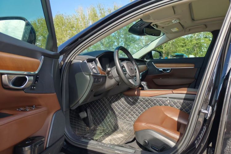 沃尔沃S90 2019款 T5 智逸版中控内饰7001