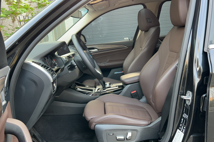 宝马X3 2018款 xDrive28i 豪华套装 国VI中控内饰7001