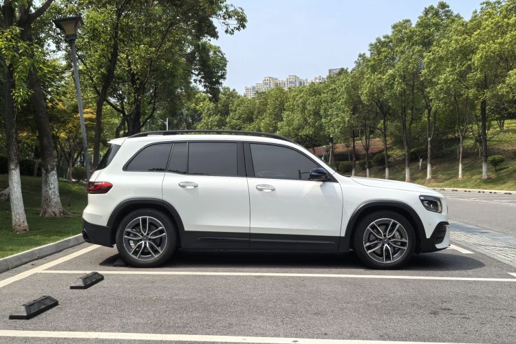 奔驰GLB AMG 2023款 AMG GLB 35 4MATIC车身外观6003