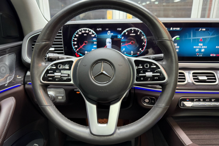 奔驰GLE 2020款 改款 GLE 350 4MATIC 时尚型中控内饰7002