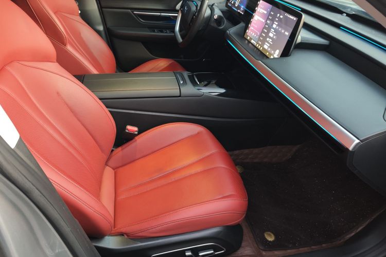 小鹏P7 2022款 480G+中控内饰7003