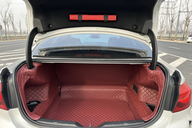 宝马1系 2021款 120i M运动版局部细节23