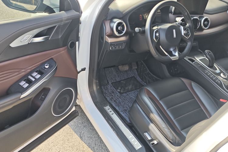 魏牌 VV5 2021款 1.5T 两驱智先锋中控内饰7010