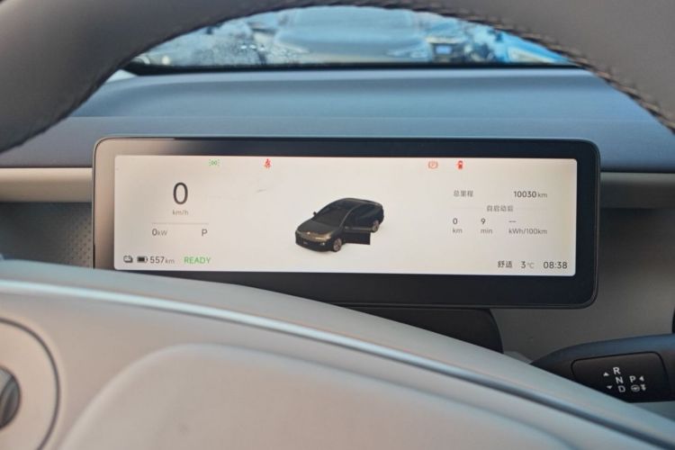 零跑汽车 零跑B01 2025款 650激光雷达版中控内饰15