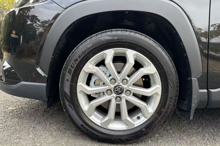 丰田 锋兰达 2024款 2.0L CVT领先plus版车身外观6009