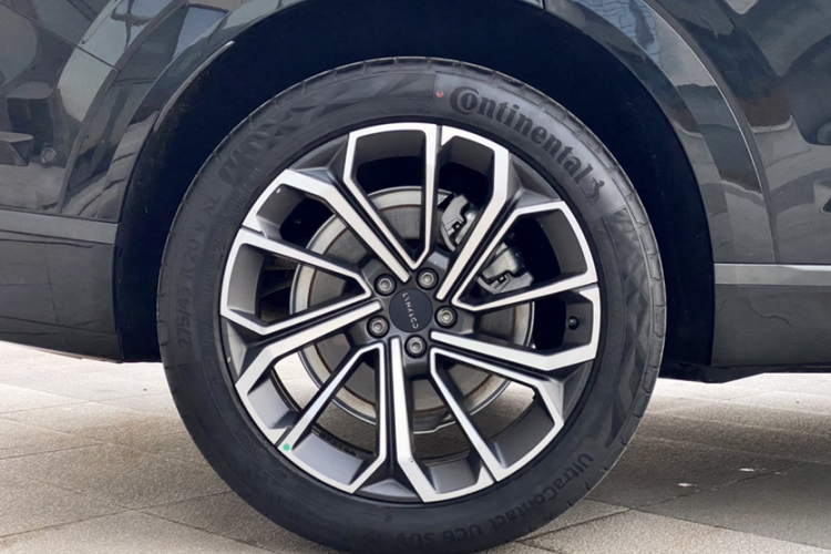 领克09 2024款 2.0T 四驱运动版 五座车身外观6008