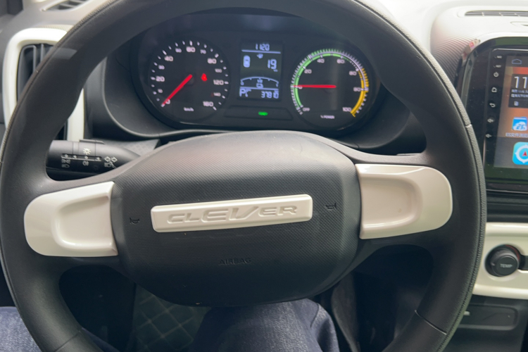 荣威 科莱威CLEVER 2021款 302km新四座超能版局部细节9003
