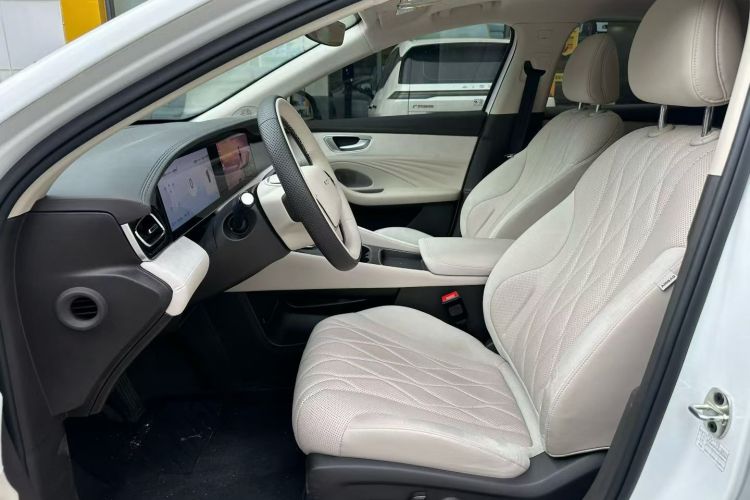 荣威D7 2023款 DMH 125km 卓越版中控内饰7005