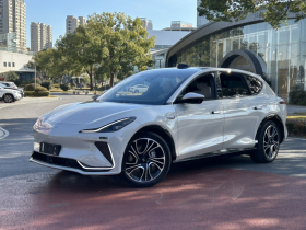 智己汽车 智己LS7 2025款 焕新版 Ultra