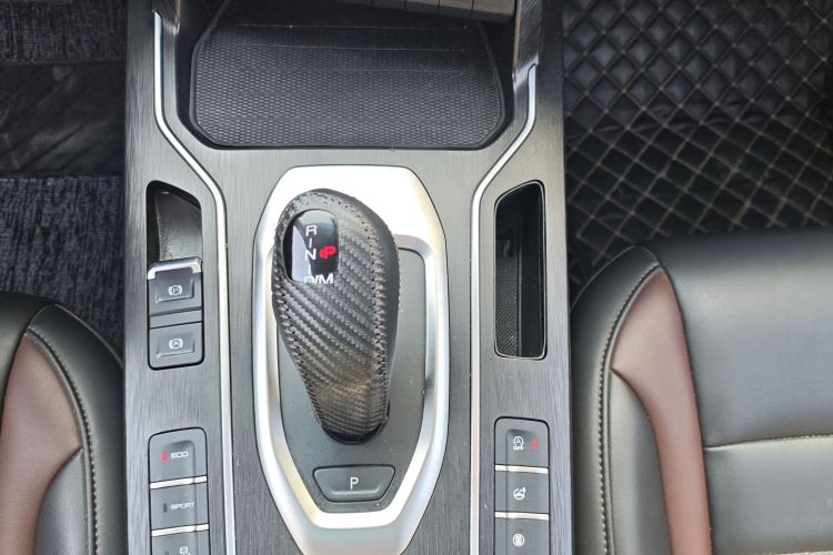 魏牌 VV5 2021款 1.5T 两驱智先锋局部细节18