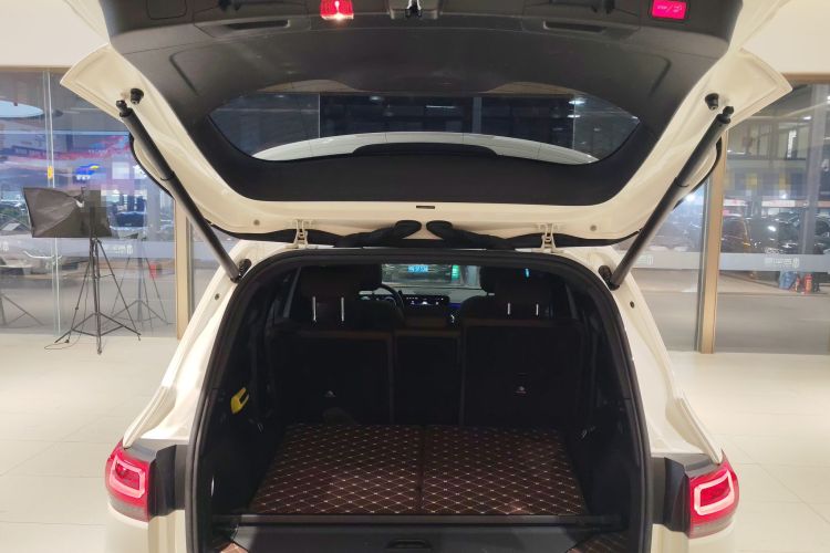 奔驰GLB 2020款 改款 GLB 200 时尚型局部细节23