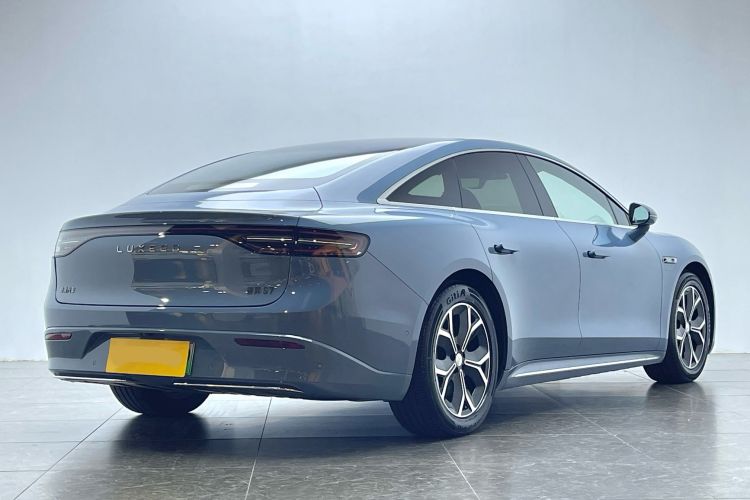 鸿蒙智行 智界S7 2024款 Pro 后驱长航版车身外观6003