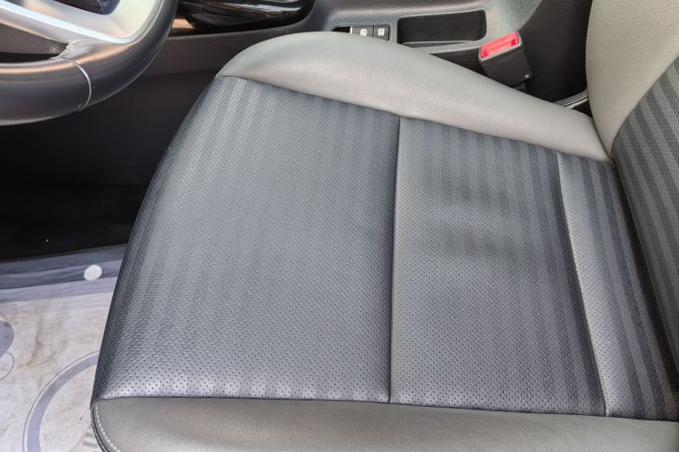 起亚 智跑 2019款 2.0L 自动智享豪华版中控内饰7007