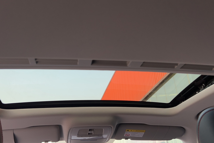 名爵 MG5 2022款 180DVVT CVT青春豪华版局部细节22