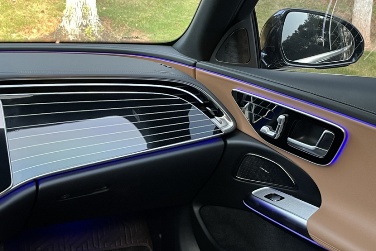 奔驰E级 2024款 E 260 L中控内饰7006