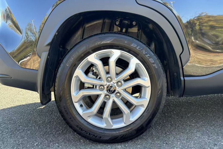 丰田 锋兰达 2024款 2.0L CVT精英plus版车身外观6008