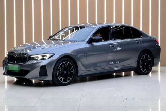 宝马i3 2024款 eDrive 40 L 曜夜套装