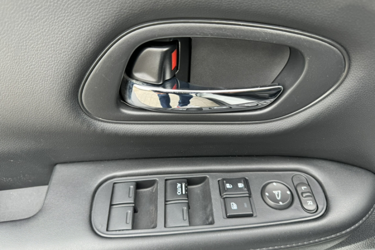 本田XR-V 2017款 1.8L EXi CVT舒适版中控内饰7006