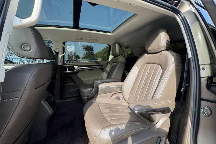 大众 威然 2020款 330TSI 豪华版中控内饰7002