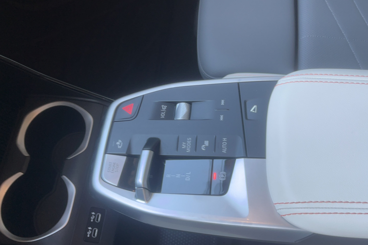 宝马X2(进口) 2024款 sDrive25i M运动套装局部细节18