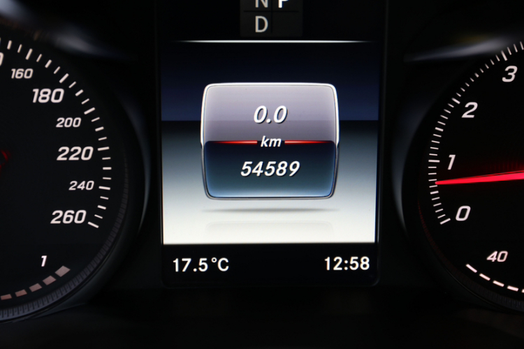 奔驰C级 2018款 C 200 L 运动版中控内饰15