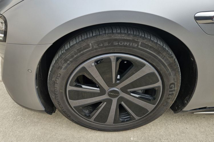 鸿蒙智行 智界S7 2024款 Max 后驱长航智驾版车身外观6005