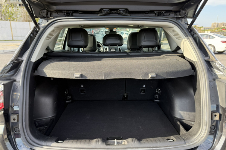 Jeep 指南者 2017款 200T 自动家享四驱版中控内饰7013