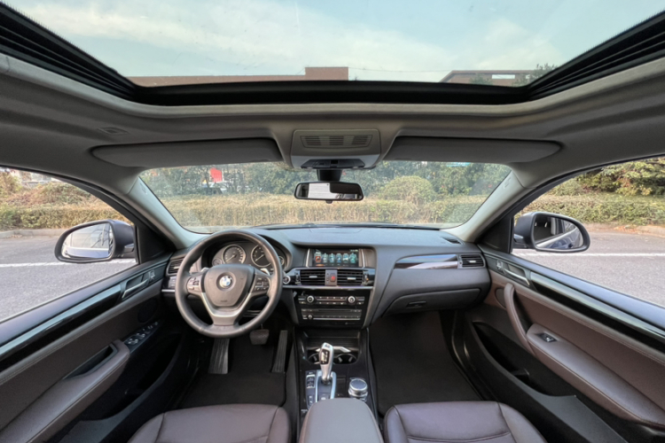 宝马X4 2014款 xDrive20i X设计套装中控内饰7003