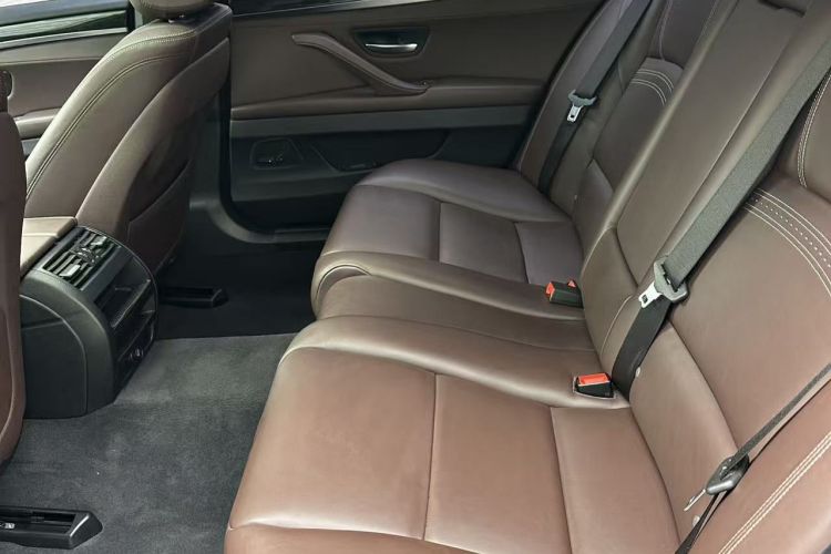 宝马5系 2014款 525Li 豪华设计套装中控内饰7007
