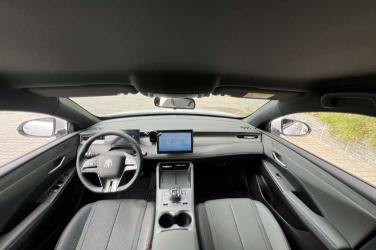 比亚迪 秦PLUS 2025款 DM-i 智驾版 55KM领先型中控内饰7003