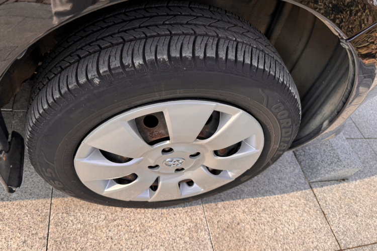 丰田 雅力士 2011款 1.6E 自动魅动版车身外观6004