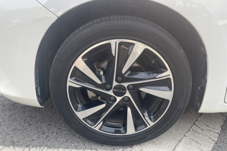 北京汽车 北京U7 2019款 1.5T CVT新智版 国VI车身外观6001