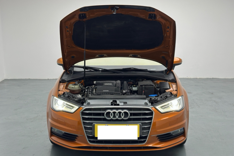 奥迪A3 2014款 Limousine 35 TFSI 自动时尚型中控内饰7004