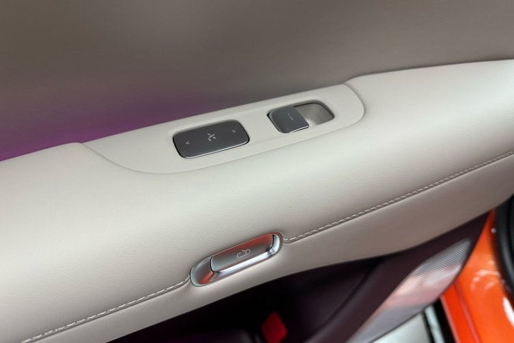 小米汽车 小米YU7 2025款 超长续航后驱版中控内饰7007