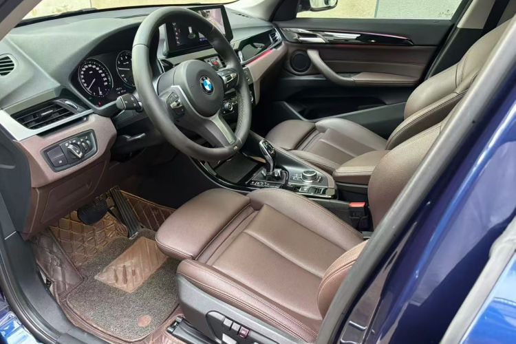 宝马X1 2020款 sDrive20Li 尊享型中控内饰7002