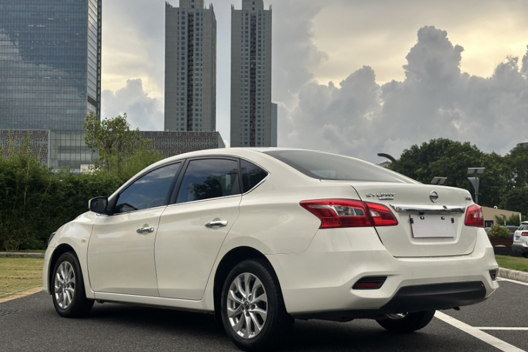 日产 轩逸 2022款 经典 1.6XE CVT舒适版车身外观6001