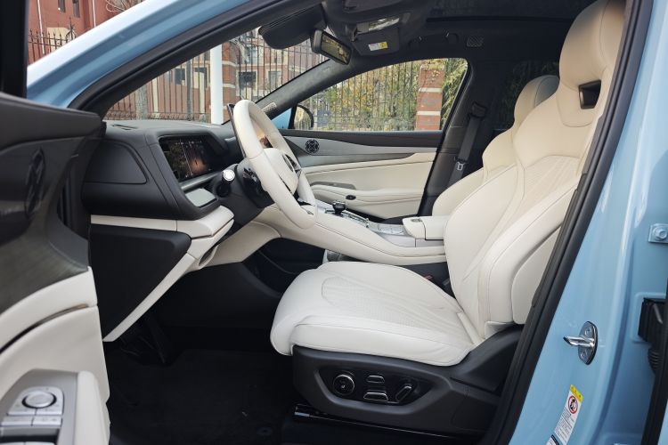 腾势N7 2024款 630 四驱智驾Ultra版局部细节19