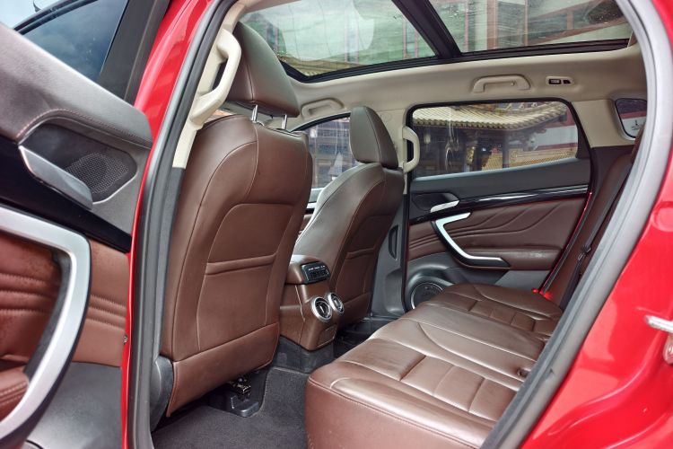 魏牌 VV7 2017款 2.0T 旗舰型中控内饰7002