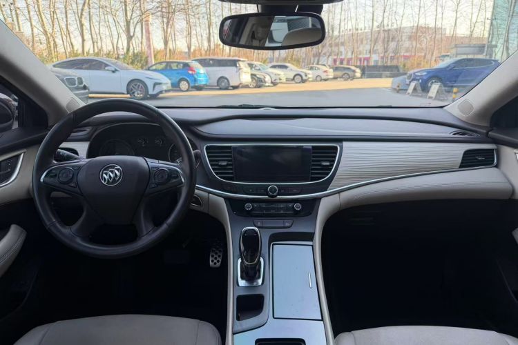 别克 君越 2016款 30H 精英型中控内饰7003