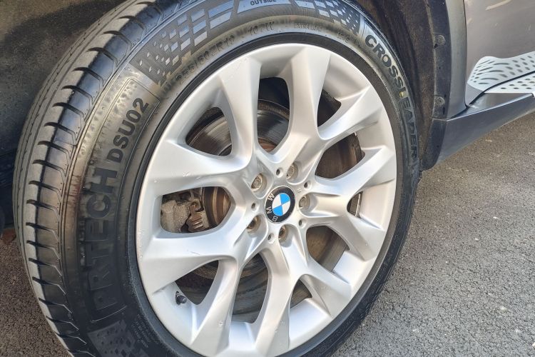 宝马X5(进口) 2011款 xDrive35i 豪华型局部细节9006