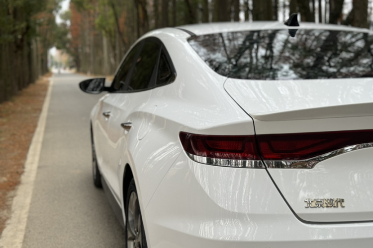 现代 菲斯塔 2019款 280TGDi 运动版 国VI车身外观6008